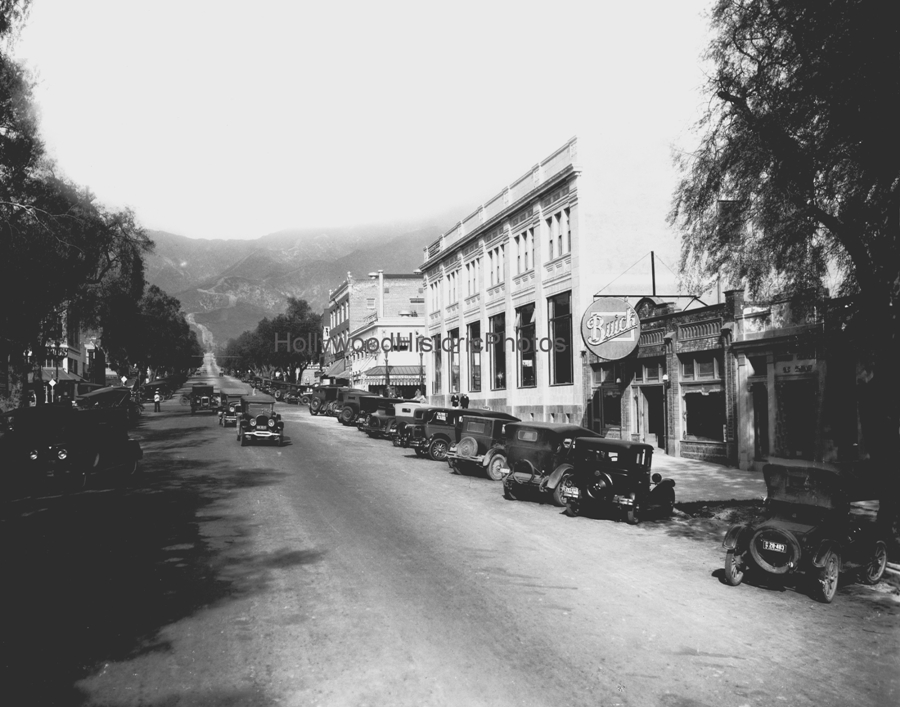 Burbank Olive St 1927 WM.jpg